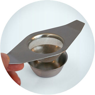 Classic Tea Strainer  (stainless steel)